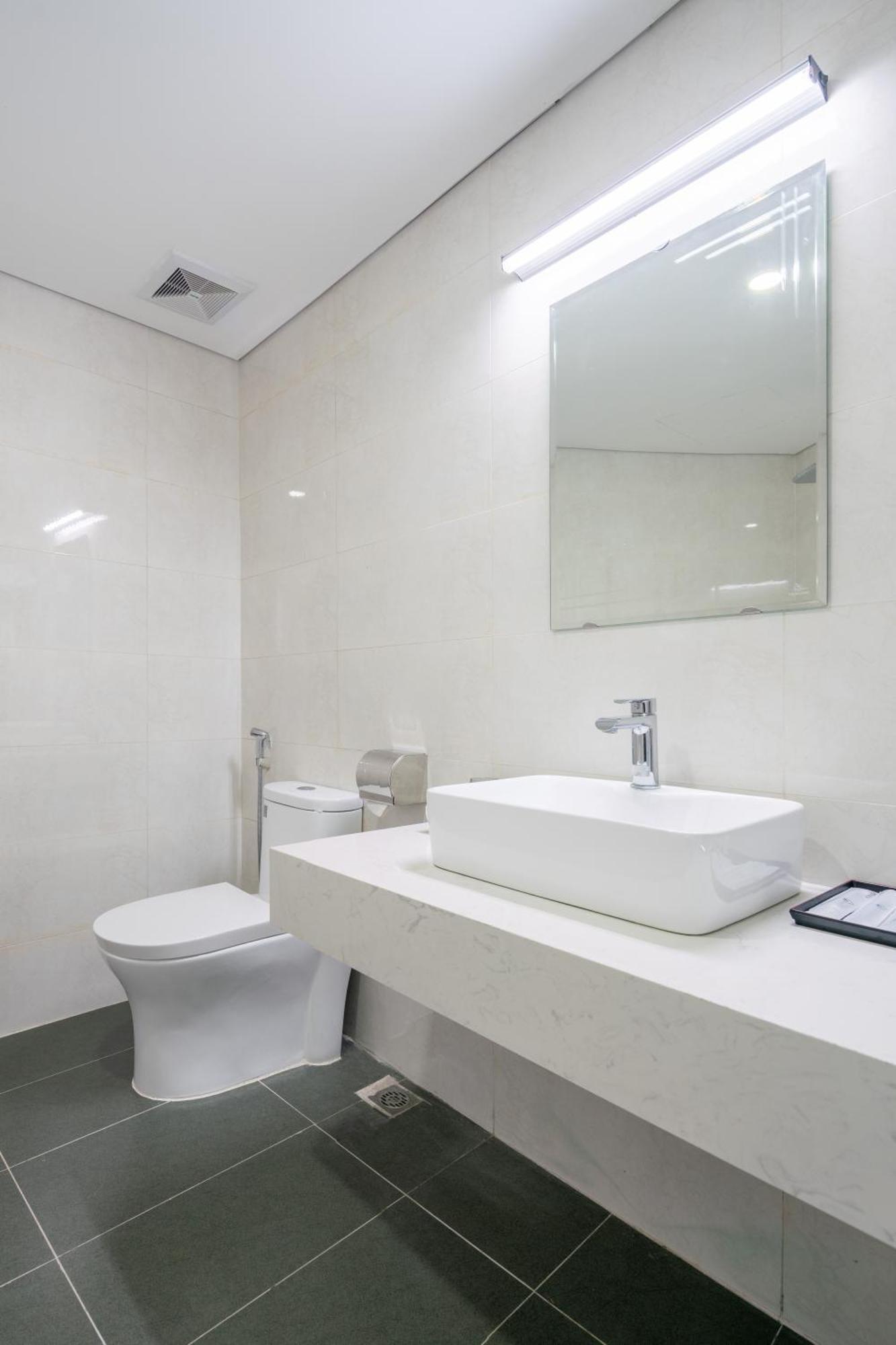 Jacayl Hotel Tcg 河内 外观 照片